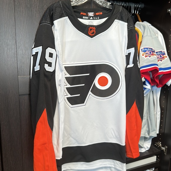 Carter Hart Philadelphia Flyers adidas Reverse Retro 2.0 Authentic Player Jersey - Picture 3 of 6